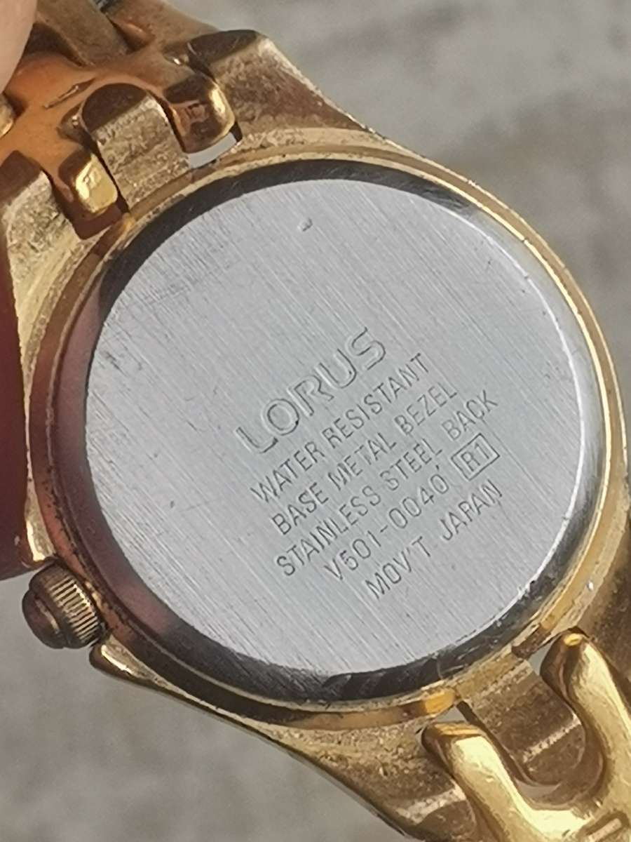 LADIES LORUS GOLD PLATED WATCH IN EXCELLENT WORKING CONDITION