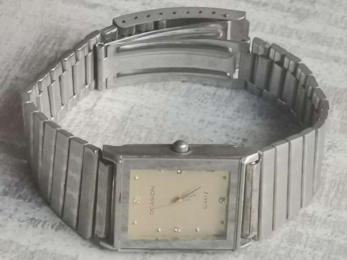 VINTAGE MENS OCCASION WATCH IN EXCELLENT WORKING CONDITION