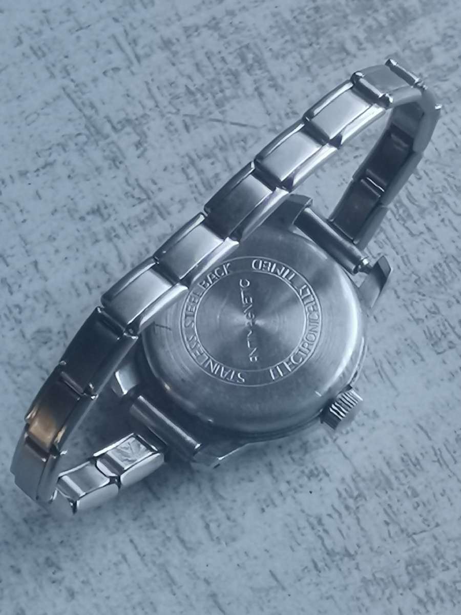 LADIES RUHLA GERMAN MADE WATCH IN WORKING CONDITION