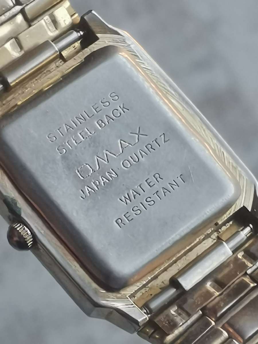 VINTAGE OMAX MENS WATCH IN EXCELLENT WORKING CONDITION