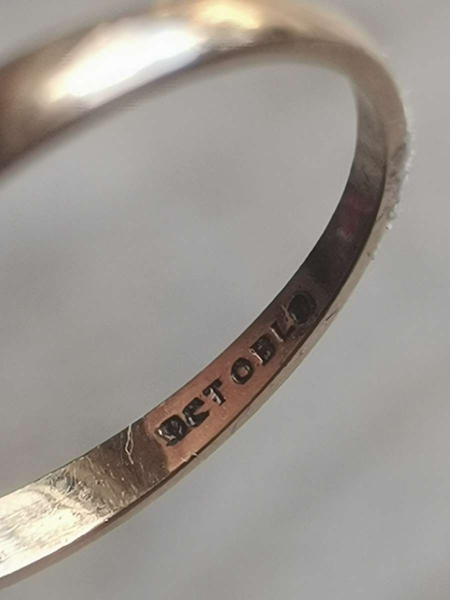 LADIES 9CT GOLD DIAMOND AND RUBY RING