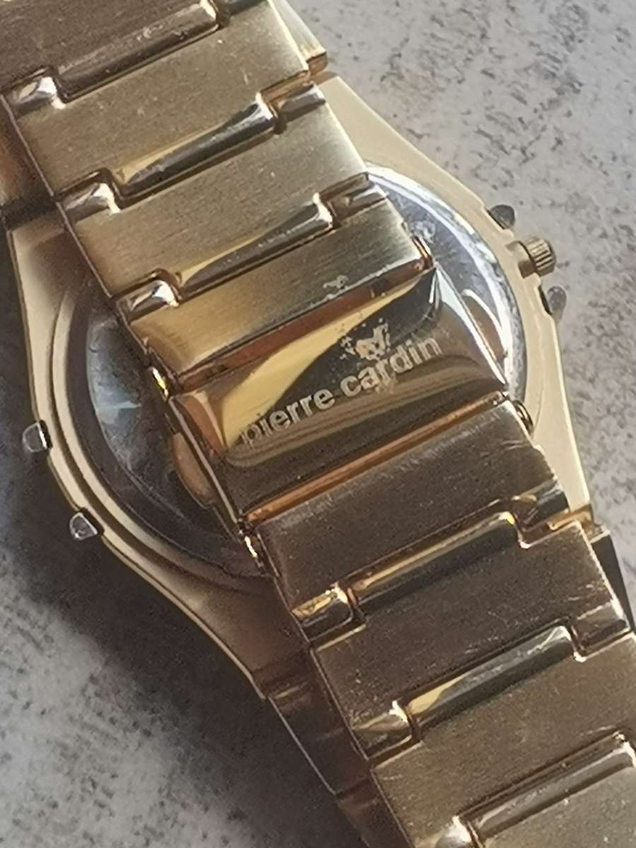 MENS PIERRE CARDIN DIAMOND WATCH IN EXCELLENT WORKING CONDITION