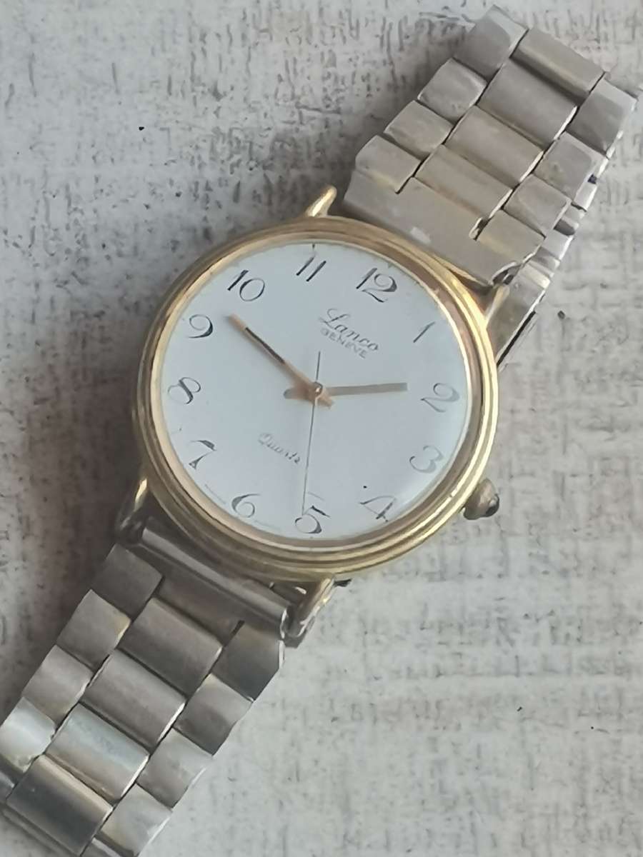 VINTAGE MENS GOLD LANCO GENEVE SWISS MADE QUARTZ WATCH - UNTESTED SELLING AS IS