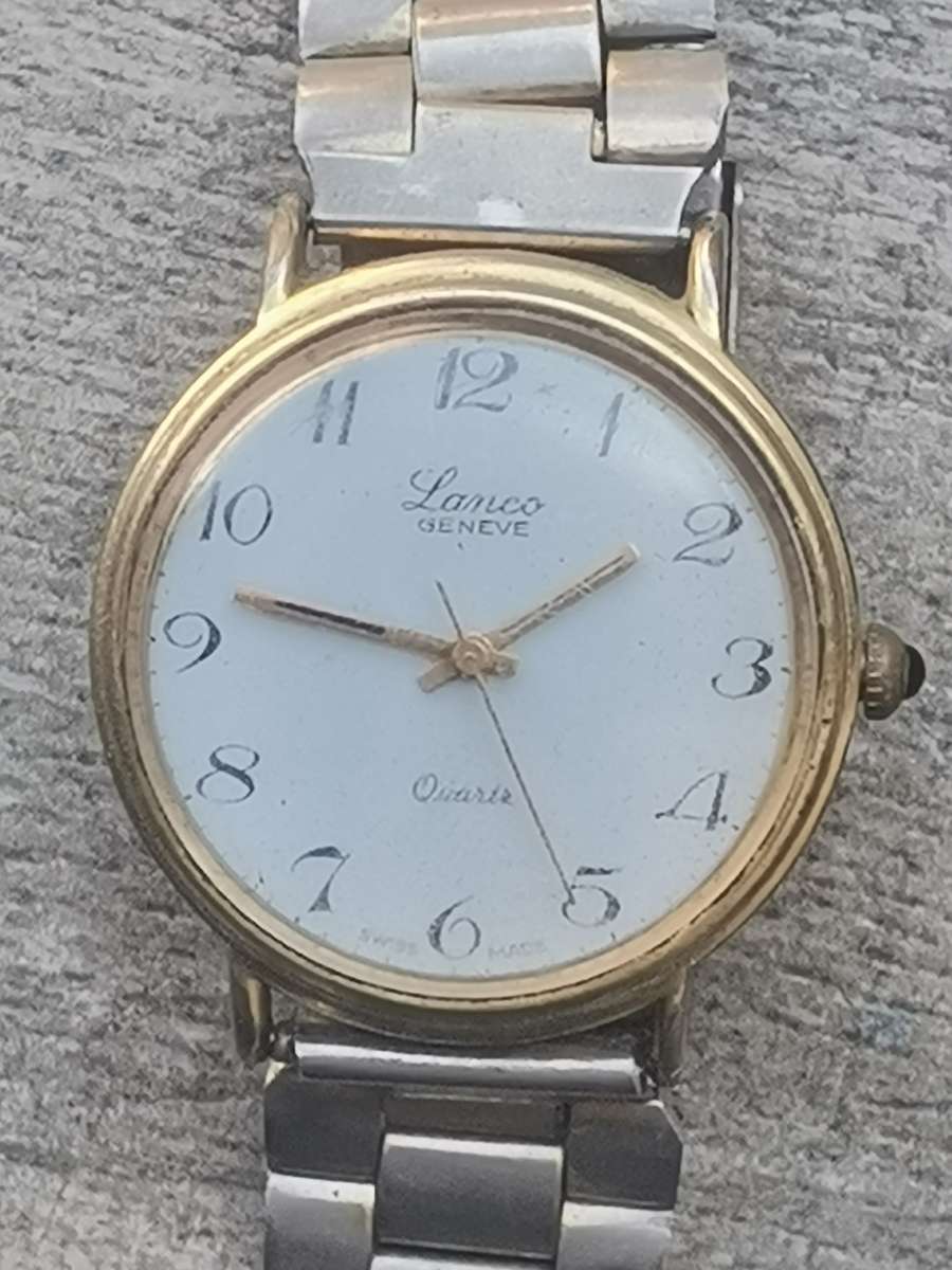 VINTAGE MENS GOLD LANCO GENEVE SWISS MADE QUARTZ WATCH - UNTESTED SELLING AS IS