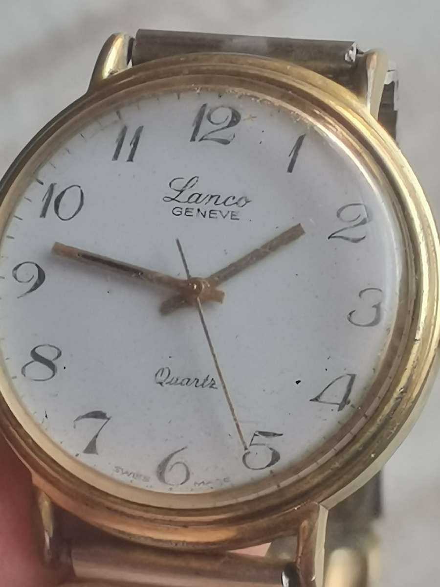 VINTAGE MENS GOLD LANCO GENEVE SWISS MADE QUARTZ WATCH - UNTESTED SELLING AS IS