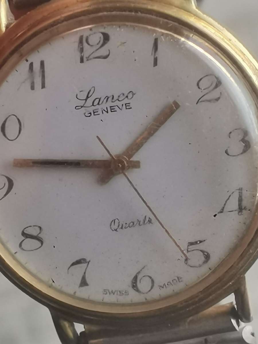 VINTAGE MENS GOLD LANCO GENEVE SWISS MADE QUARTZ WATCH - UNTESTED SELLING AS IS