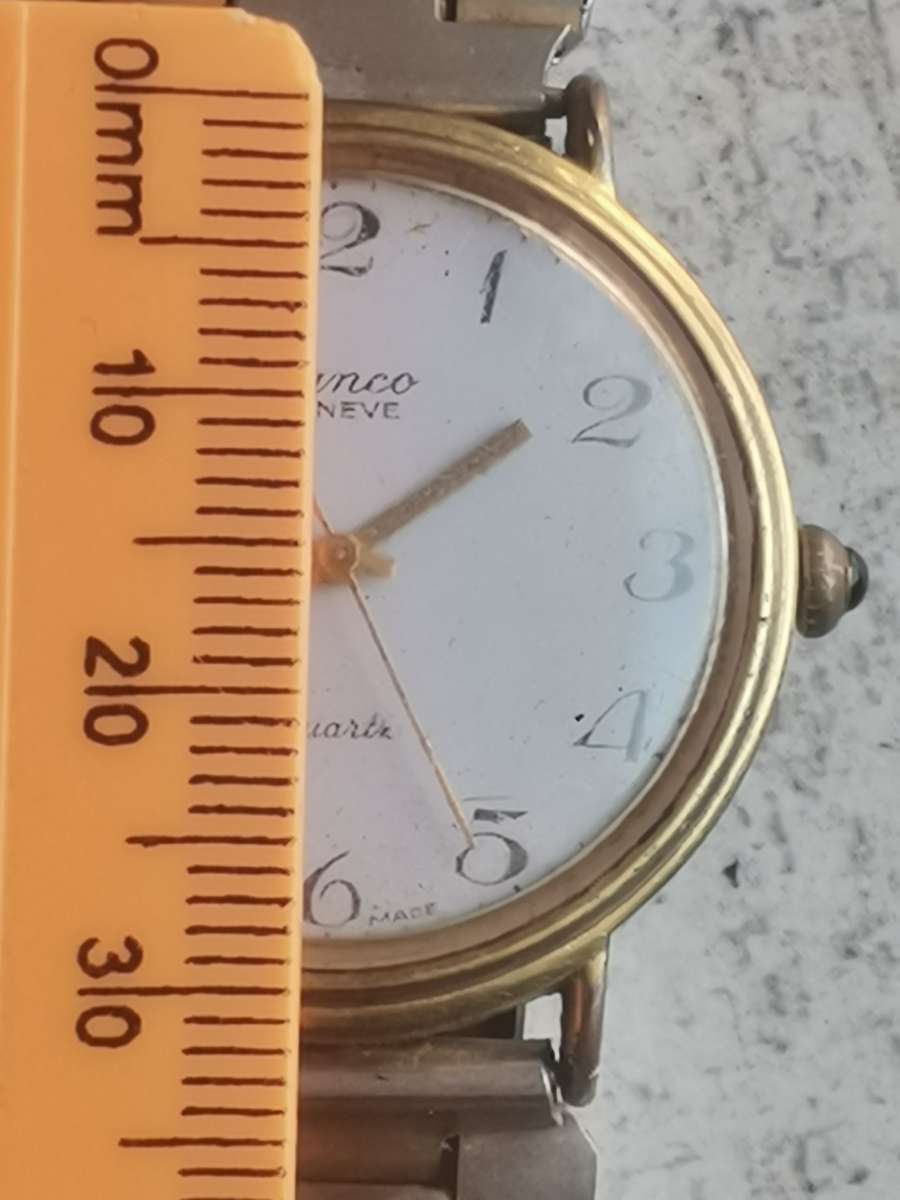 VINTAGE MENS GOLD LANCO GENEVE SWISS MADE QUARTZ WATCH - UNTESTED SELLING AS IS