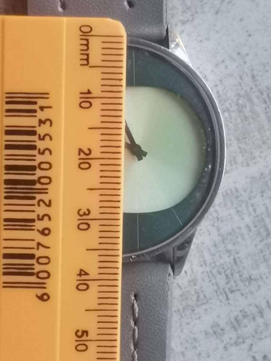 MENS NIXON STAR STRUCK WATCH IN EXCELLENT WORKING CONDITION