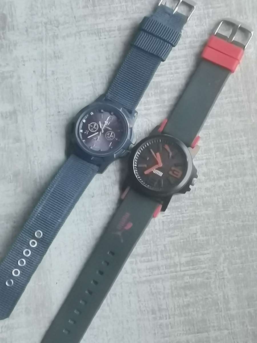 MENS WATCHES BOTH IN EXCELLENT WORKING CONDITION - BIDDING FOR BOTH