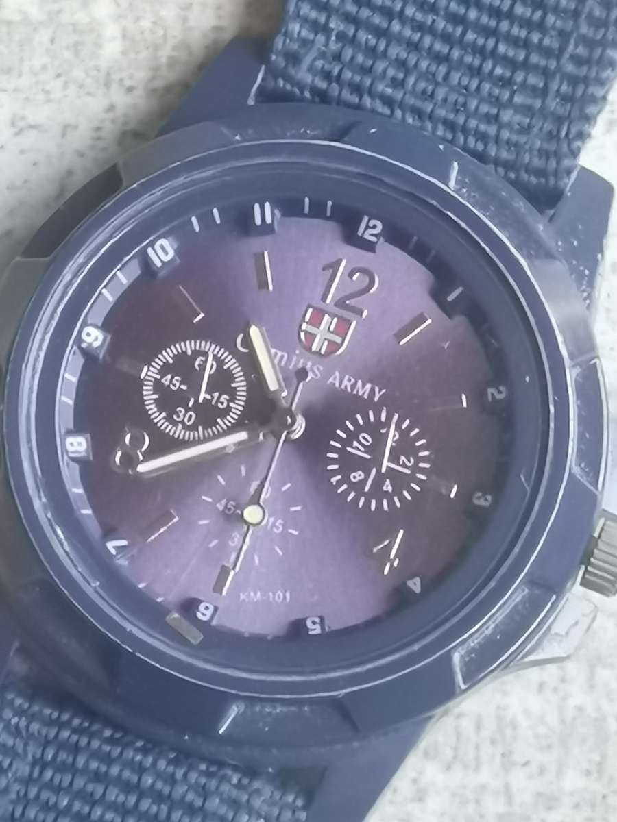 MENS WATCHES BOTH IN EXCELLENT WORKING CONDITION - BIDDING FOR BOTH