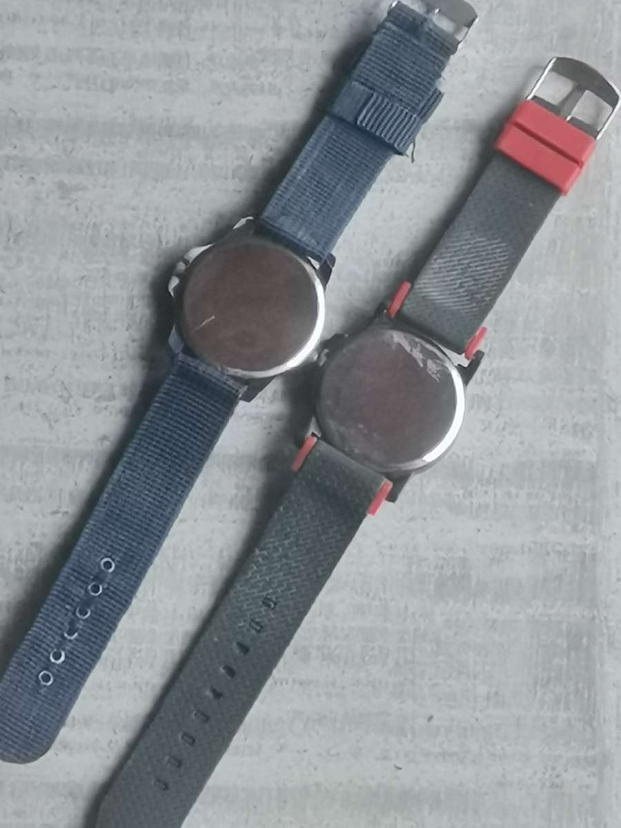 MENS WATCHES BOTH IN EXCELLENT WORKING CONDITION - BIDDING FOR BOTH