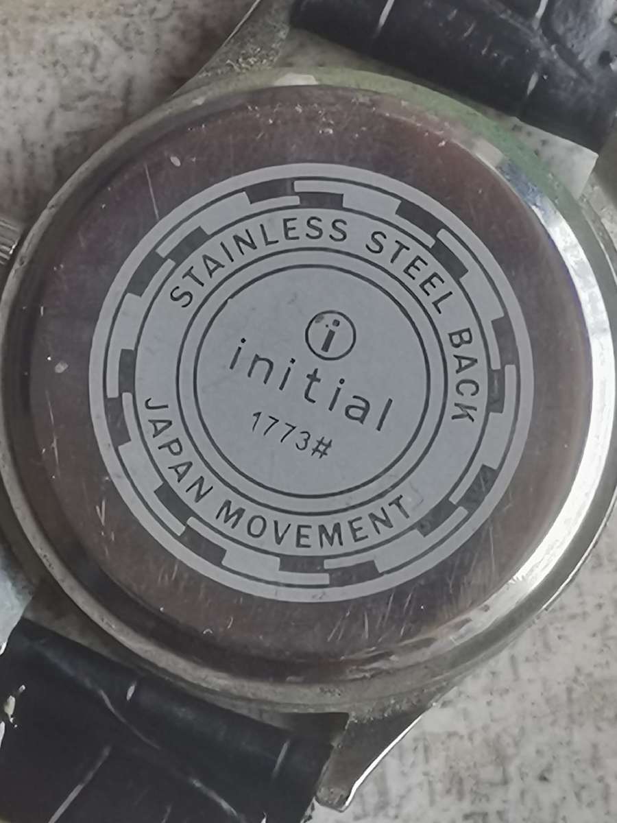 MENS INITIAL AND GEMIUS ARMY WATCH BOTH IN EXCELLENT WORKING CONDITION - BIDDING FOR BOTH