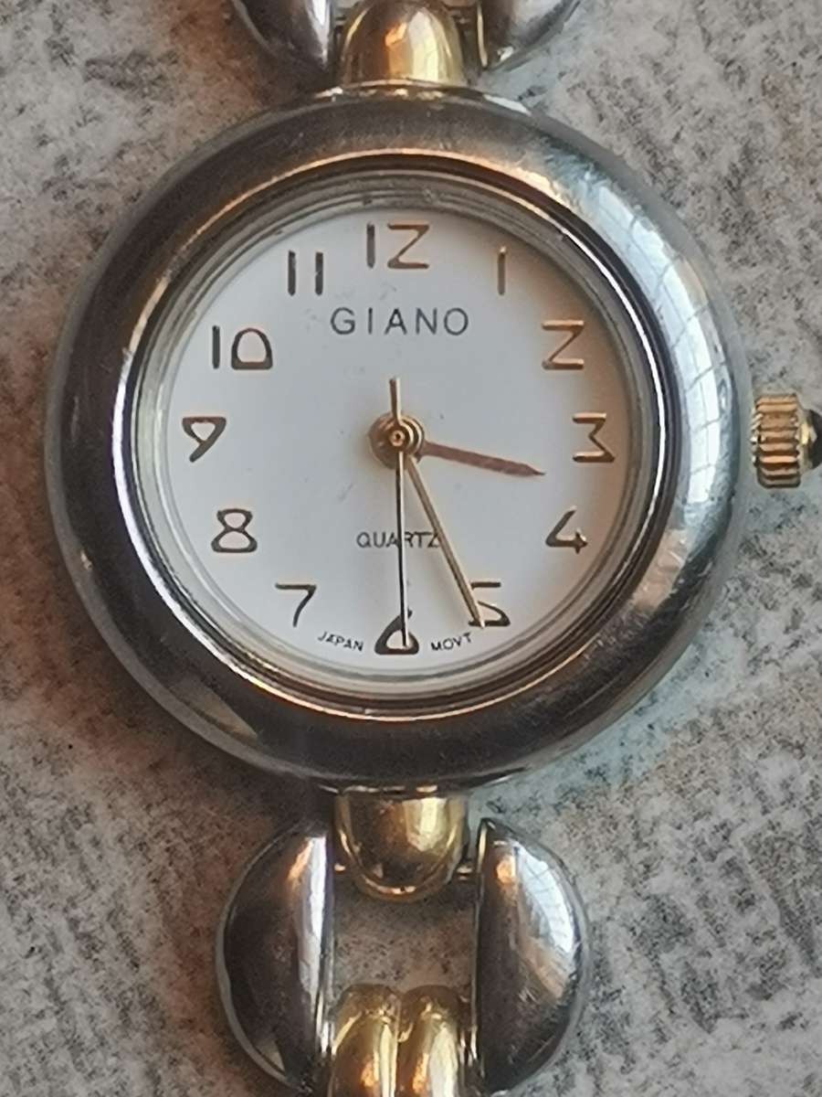 LADIES WATCH COLLECTION ALL IN EXCELLENT WORKING CONDITION - BIDDING FOR ALL 5 WATCHES