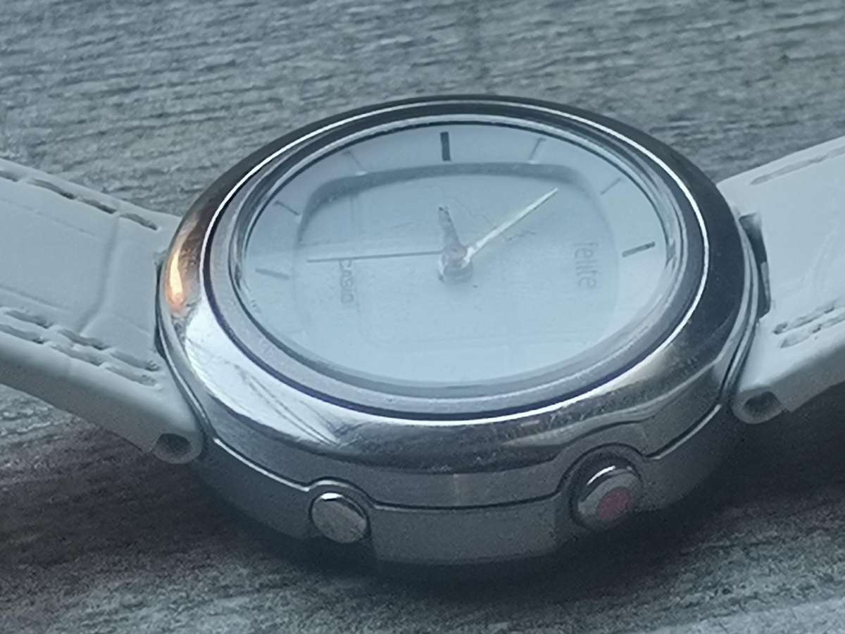 LADIES CASIO FELITE WATCH IN EXCELLENT WORKING CONDITION