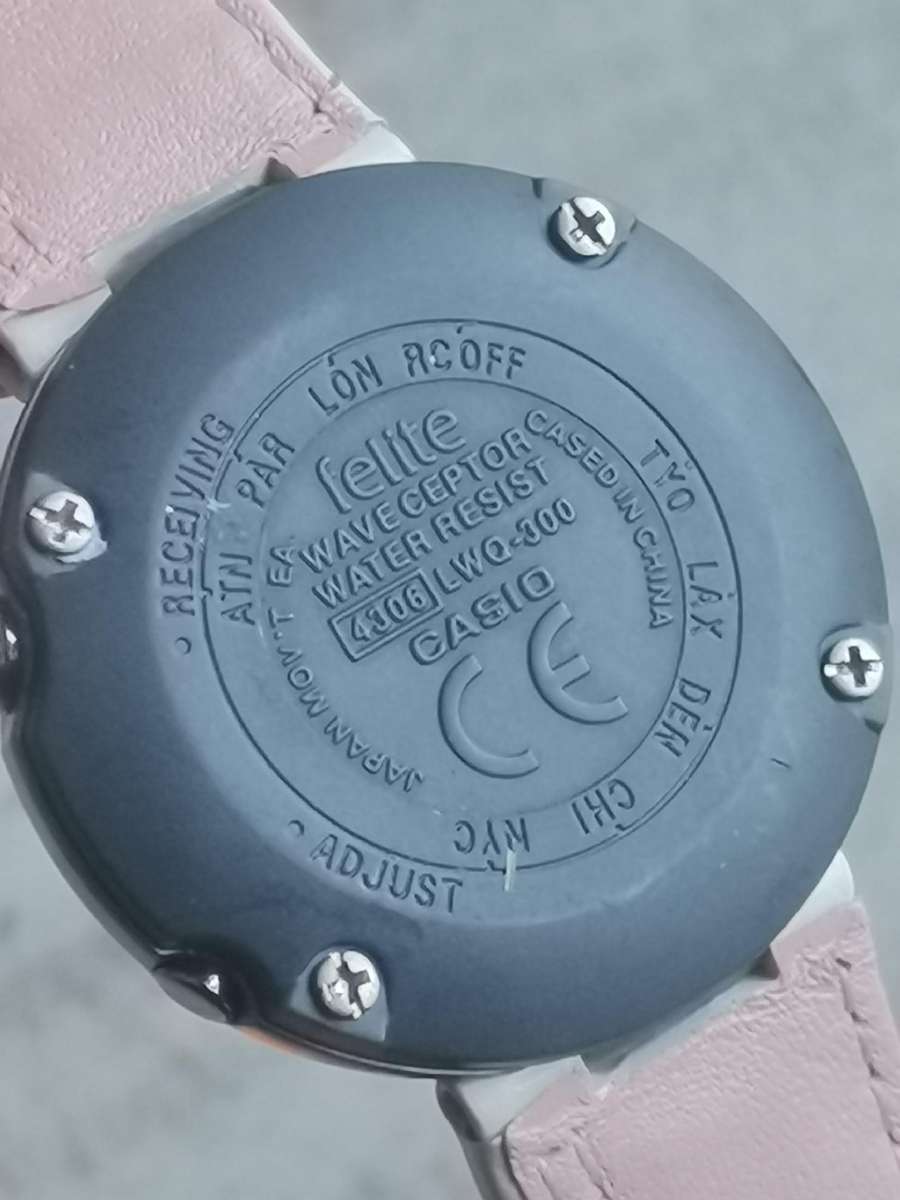 LADIES CASIO FELITE WATCH IN EXCELLENT WORKING CONDITION