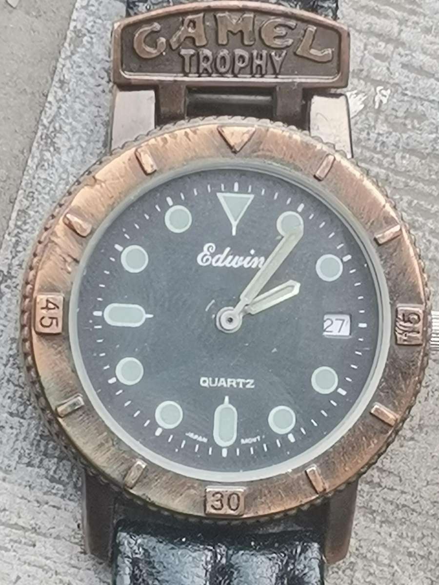 MENS VINTAGE EDWIN CAMEL WATCH IN EXCELLENT WORKING CONDITION