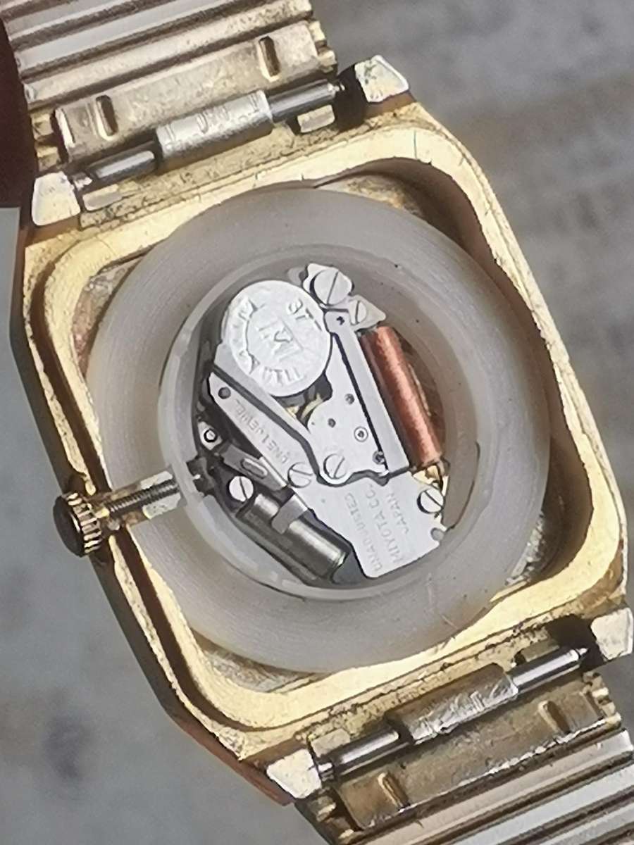 VINTAGE SEIKO MENS WATCH IN EXCELLENT WORKING CONDITION - PLEASE READ DESCRIPTION