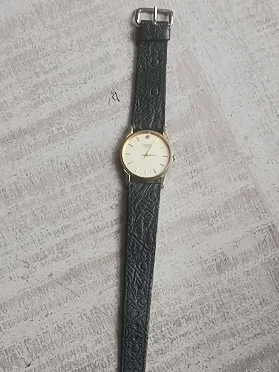 MENS TEMPO WATCH IN EXCELLENT WORKING CONDITION