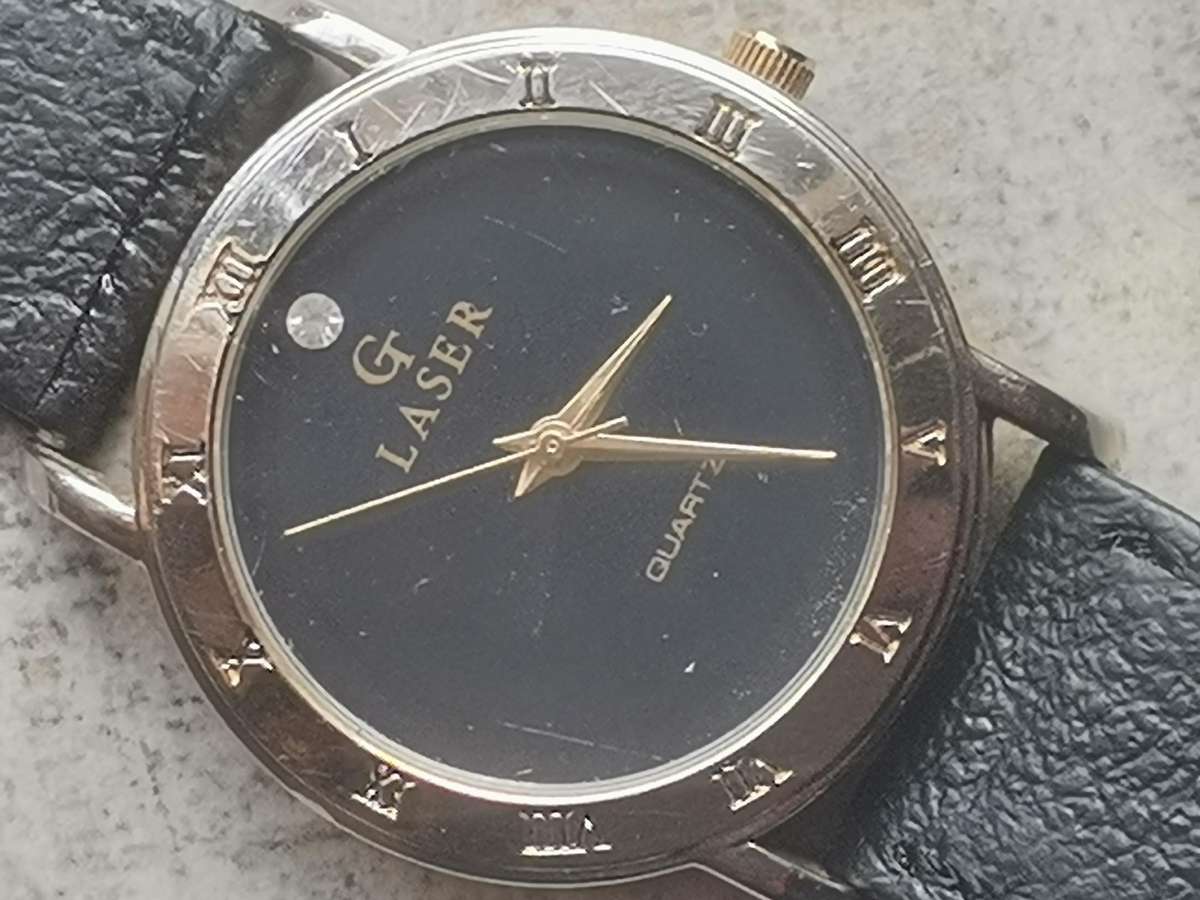 MENS MID-SIZE WATCHES ALL IN EXCELLENT WORKING CONDITION - BIDDING FOR ALL 3 WATCHES