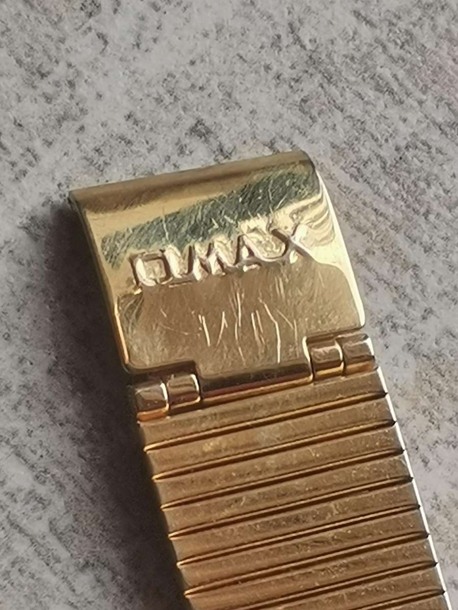 LADIES GOLD OMAX WATCH IN EXCELLENT WORKING CONDITION