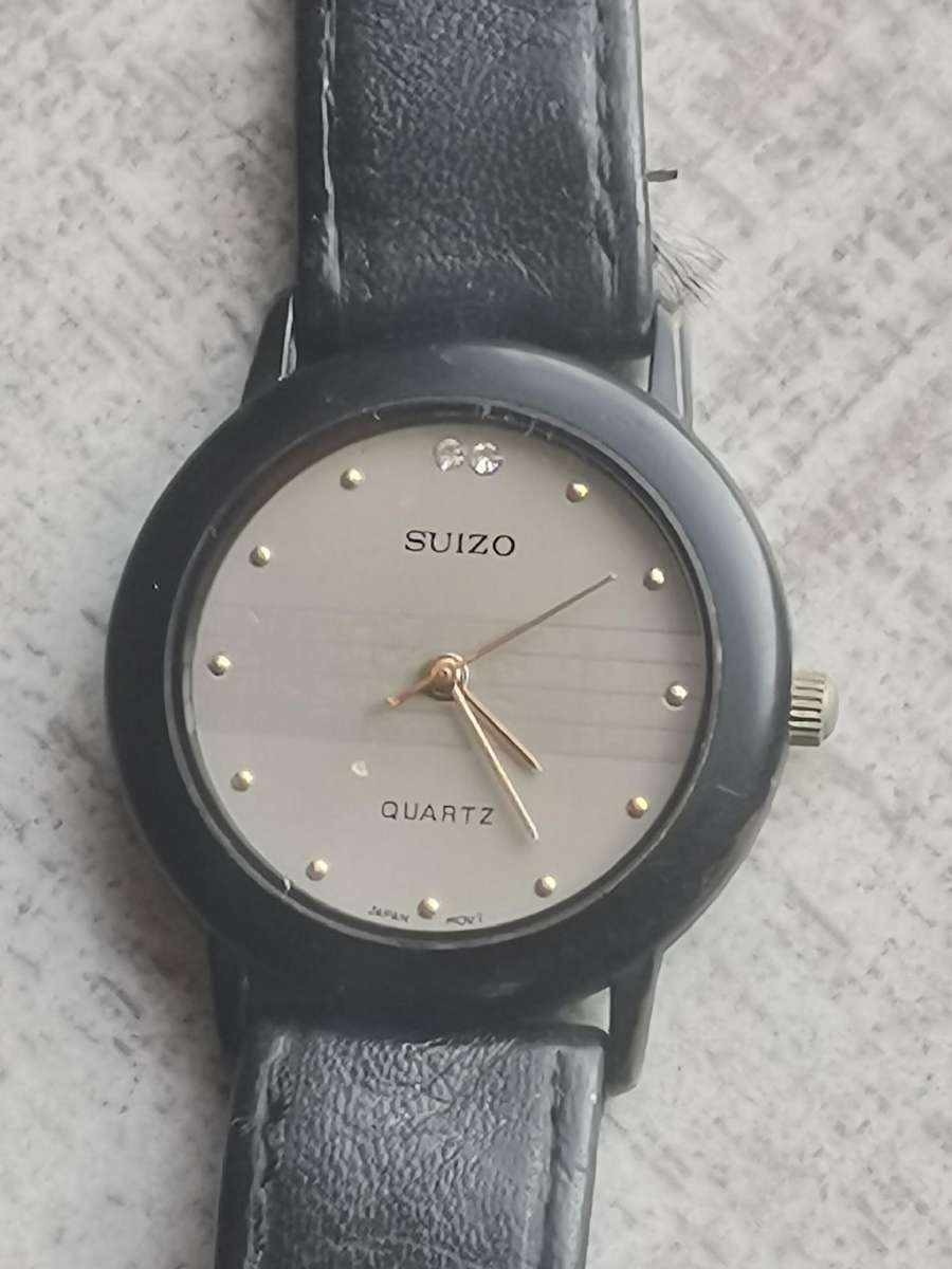 LADIES SUIZO WATCH IN EXCELLENT WORKING CONDITION