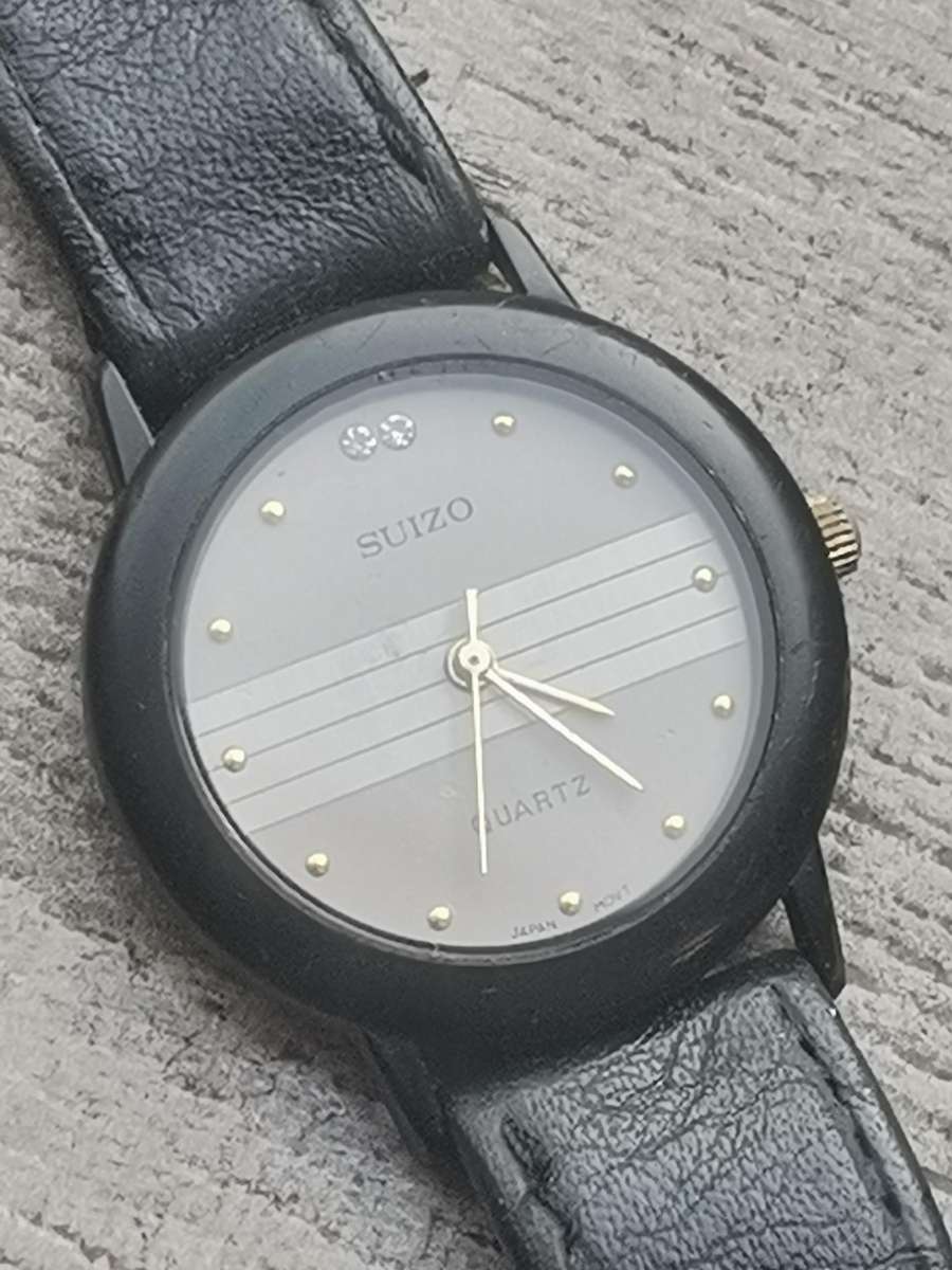 LADIES SUIZO WATCH IN EXCELLENT WORKING CONDITION
