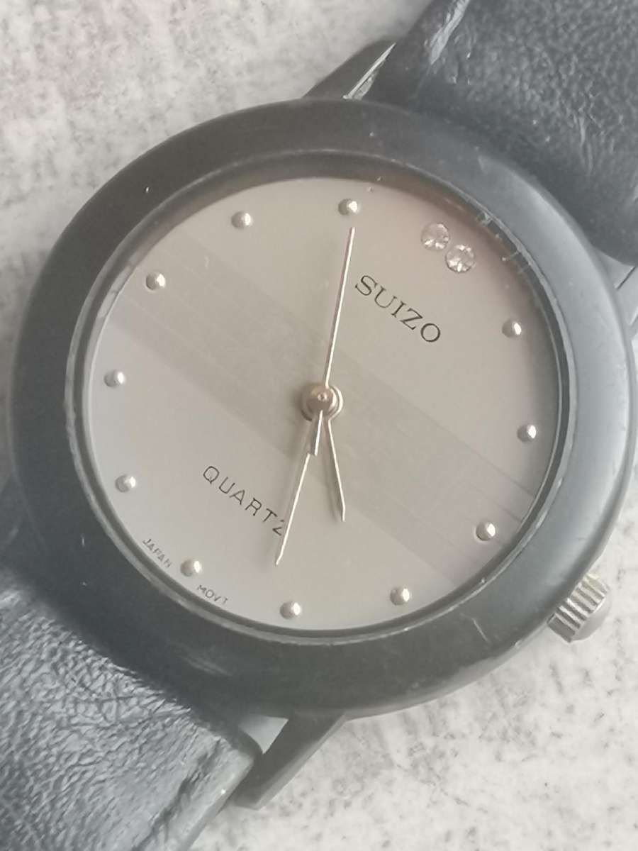 LADIES SUIZO WATCH IN EXCELLENT WORKING CONDITION