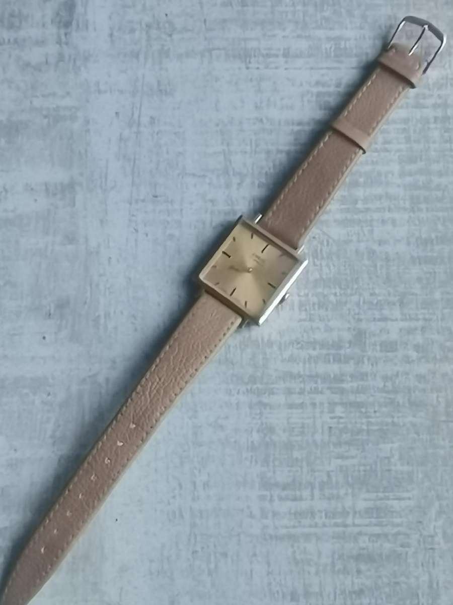 MENS VINTAGE ORIS 17 JEWELS WATCH IN EXCELLENT WORKING CONDITION