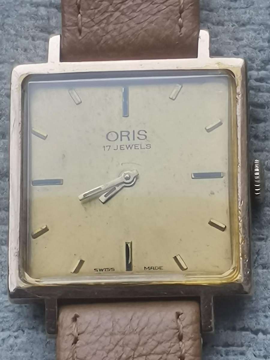 MENS VINTAGE ORIS 17 JEWELS WATCH IN EXCELLENT WORKING CONDITION