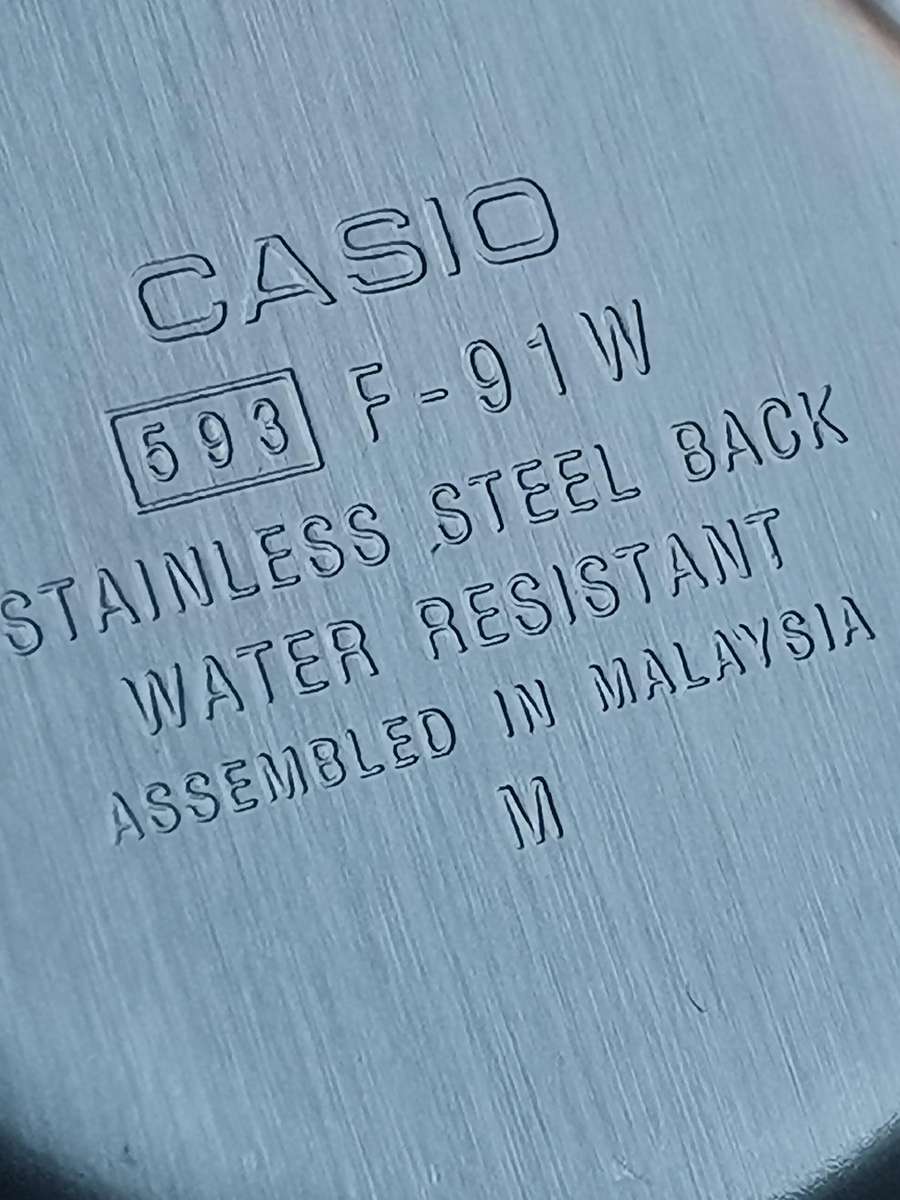 MENS CASIO F-91W DIGITAL ALARM CHRONOGRAPH WATCH IN EXCELLENT WORKING CONDITION - AS NEW