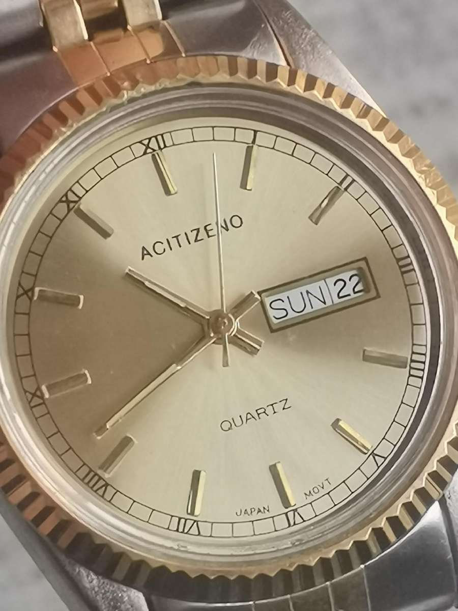 MENS VINTAGE ACITIZENO QUARTZ WATCH IN EXCELLENT WORKING CONDITION