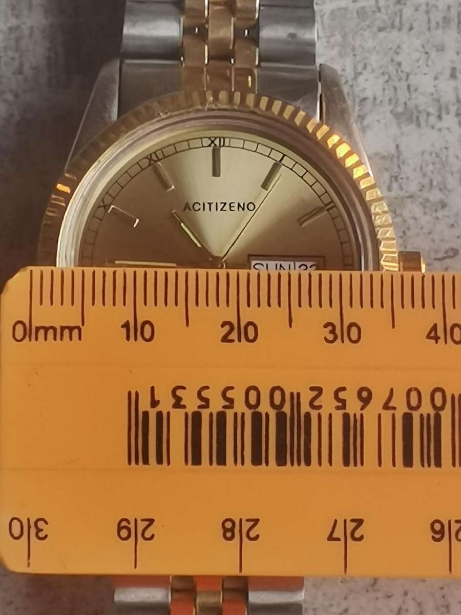 MENS VINTAGE ACITIZENO QUARTZ WATCH IN EXCELLENT WORKING CONDITION