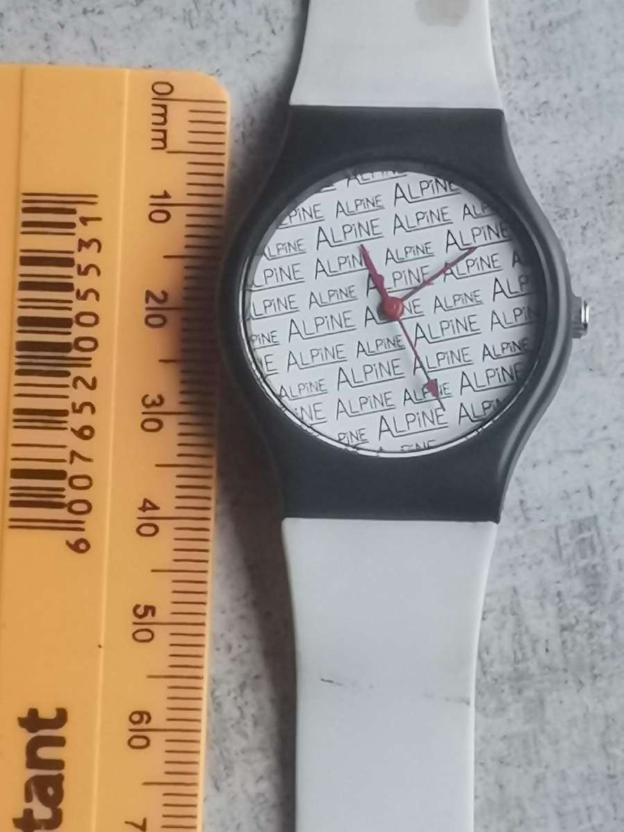 MENS ALPINE WATCH IN EXCELLENT WORKING CONDITION
