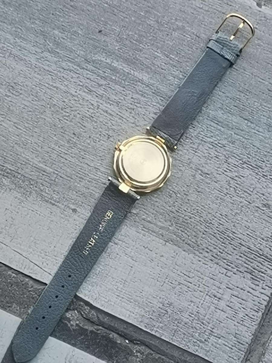 LADIES ZEEMEX WATCH IN EXCELLENT WORKING CONDITION