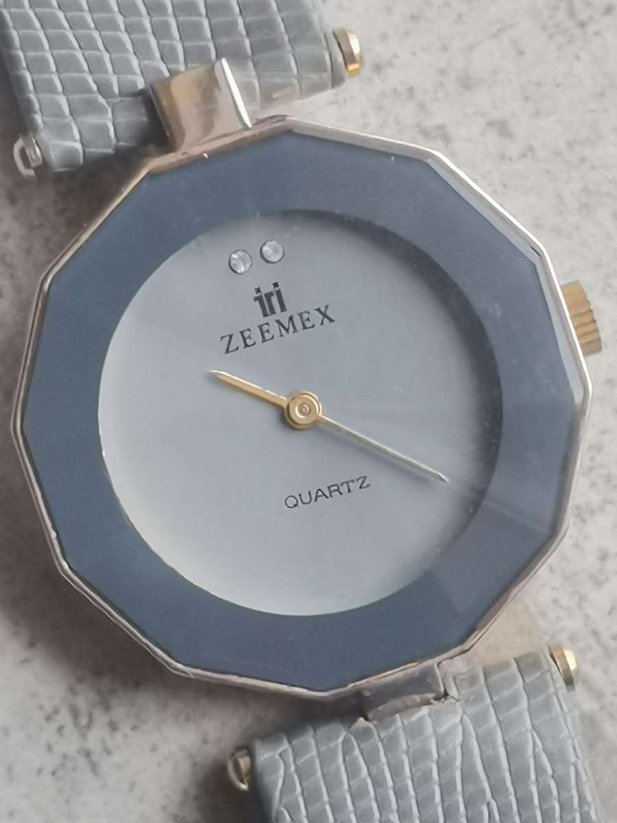 LADIES ZEEMEX WATCH IN EXCELLENT WORKING CONDITION