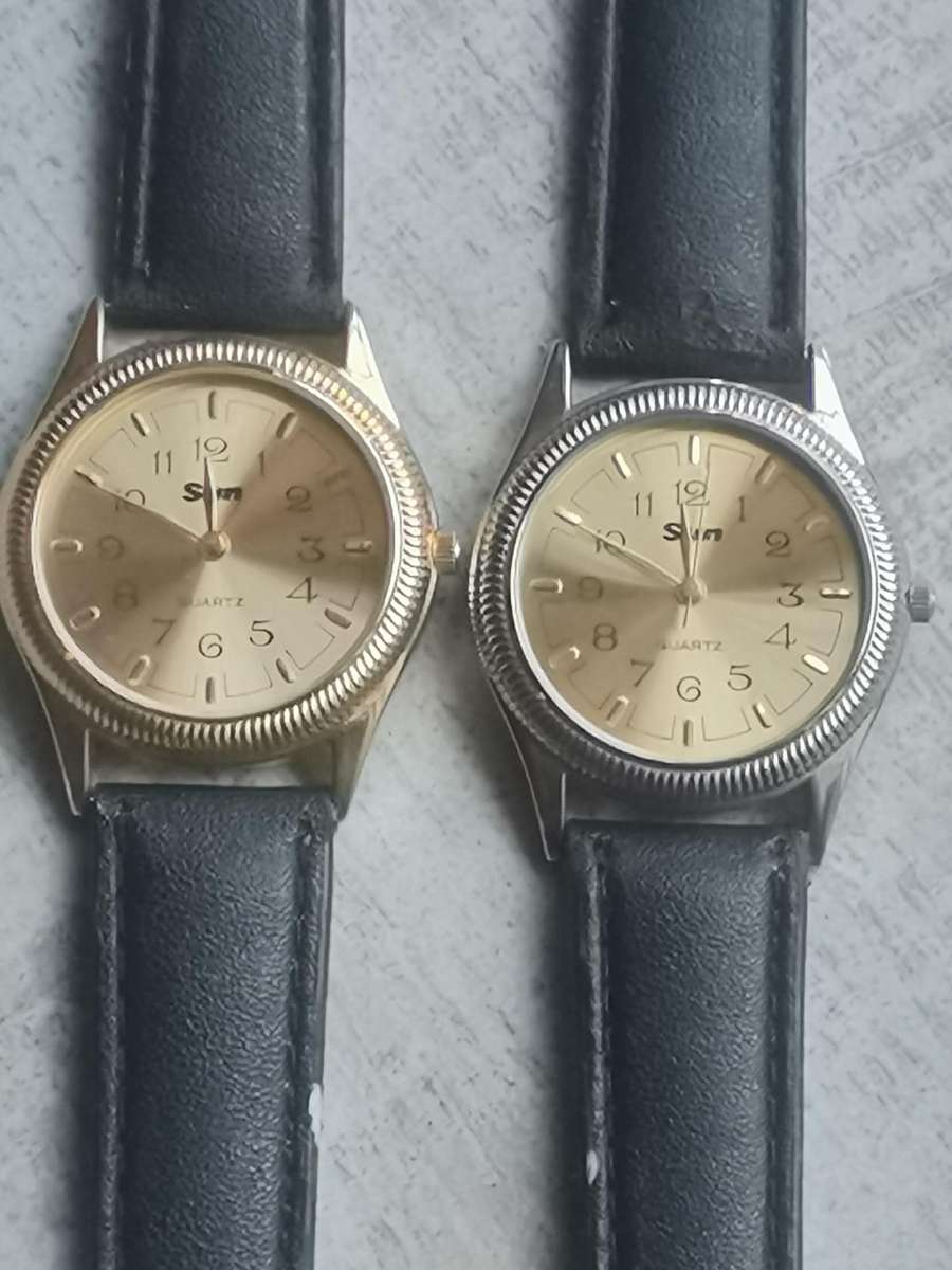 MENS SET OF SUN WATCHES 1 SILVER AND 1 GOLD BOTH IN EXCELLENT WORKING CONDITION - BIDDING FOR BOTH