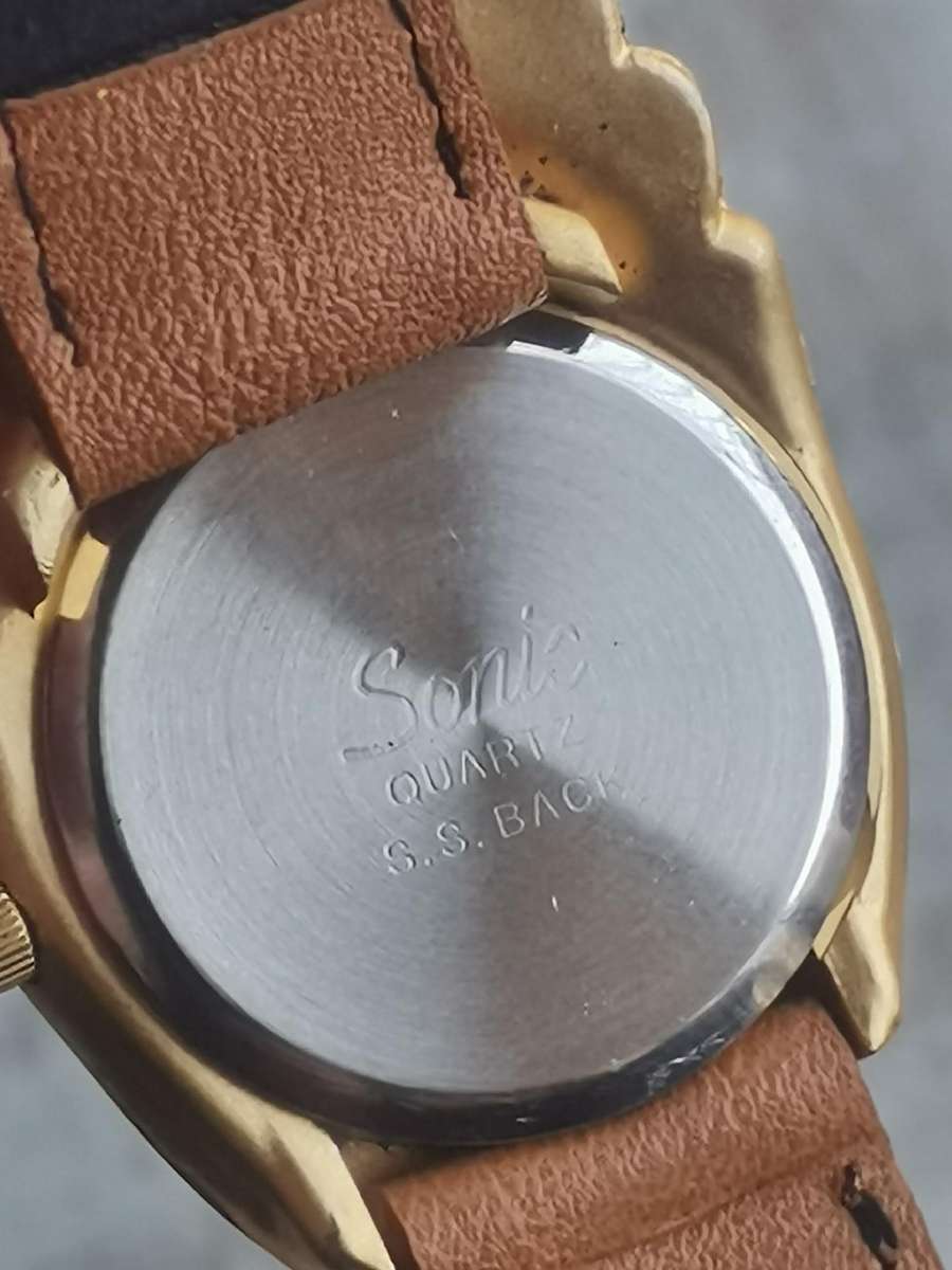 LADIES WATCH COLLECTION ALL IN EXCELLENT WORKING CONDITION - BIDDING FOR ALL 3 WATCHES