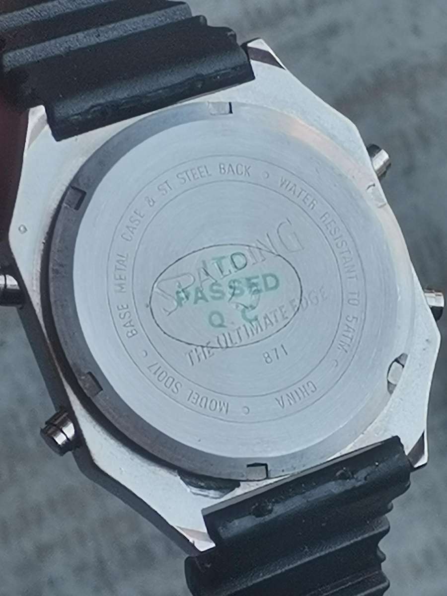 MENS VINTAGE SPALDING DIGITAL WATCH - READ DESCRIPTION