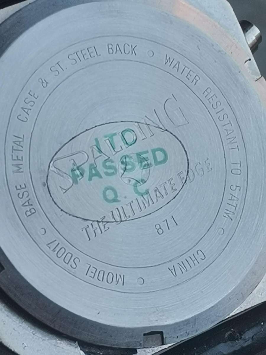 MENS VINTAGE SPALDING DIGITAL WATCH - READ DESCRIPTION