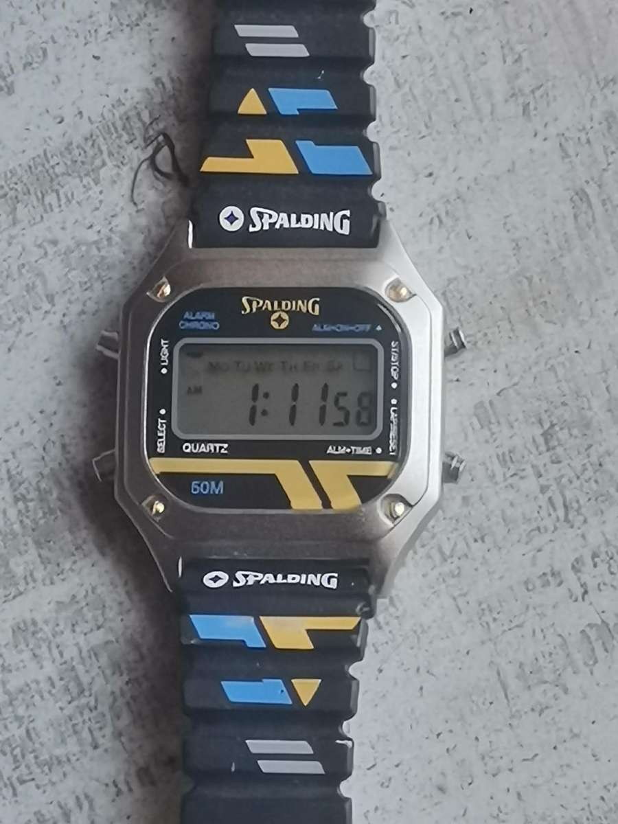 MENS VINTAGE SPALDING DIGITAL WATCH - READ DESCRIPTION