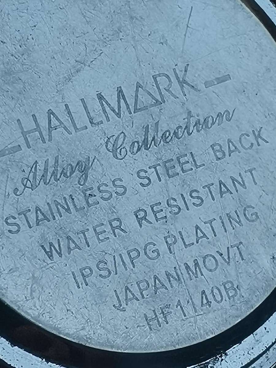 Men's Hallmark watch with rotating bezel