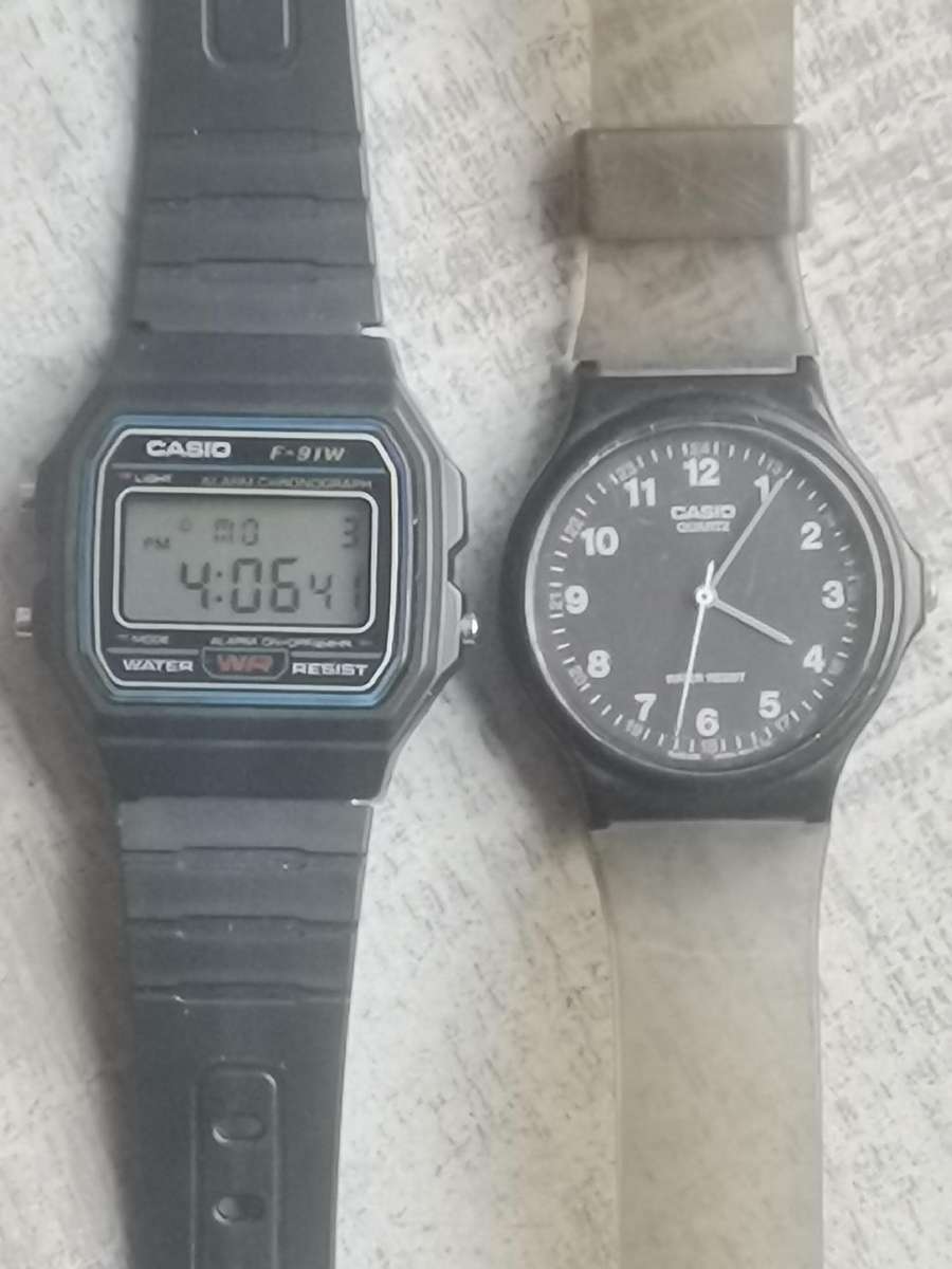 Men's Casio watches - bidding for both