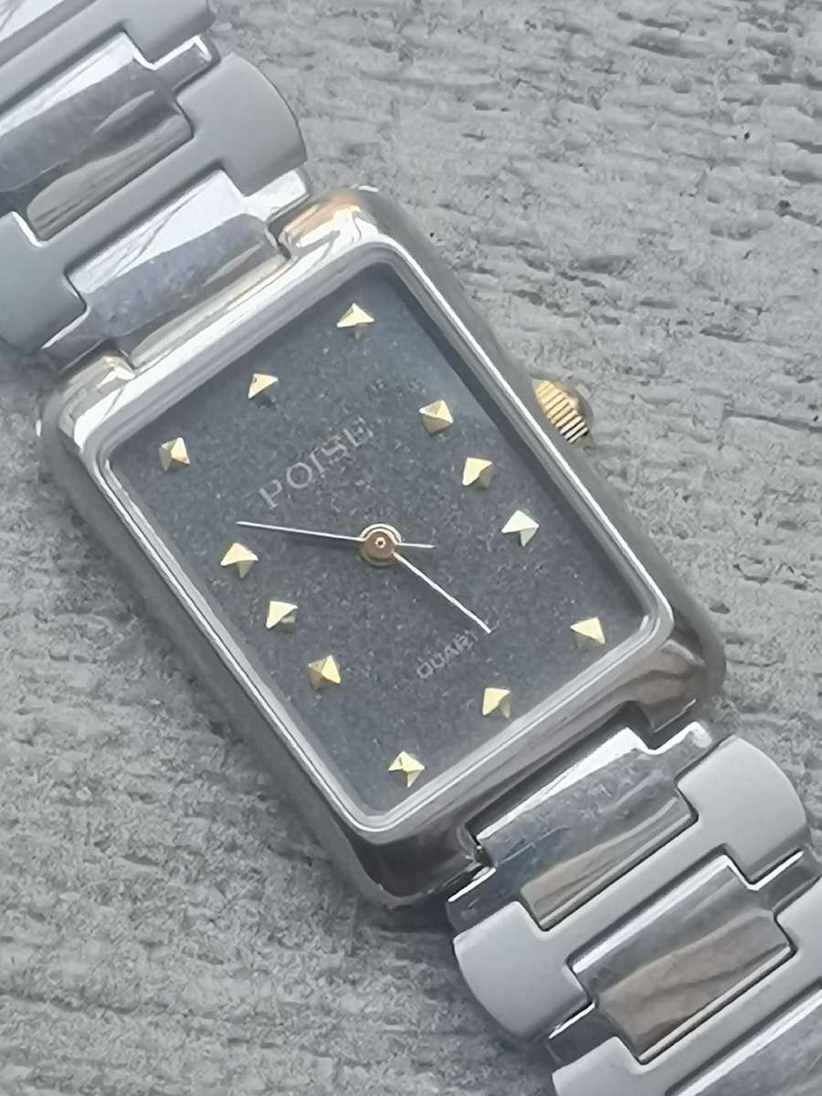 LADIES STAINLESS STEEL POISE WATCH IN EXCELLENT WORKING CONDITION