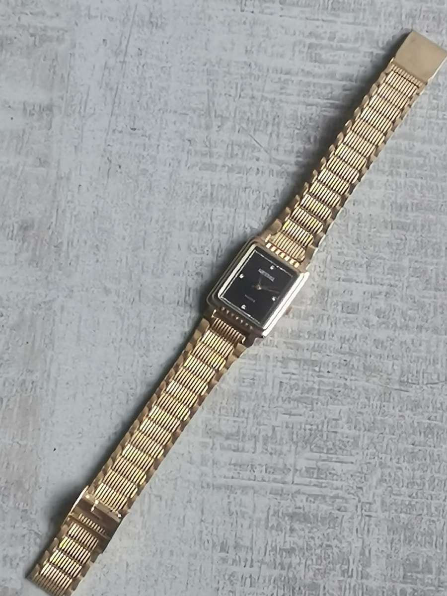 STUNNING LADIES WESTAR GOLD PLATED WATCH IN EXCELLENT WORKING CONDITION
