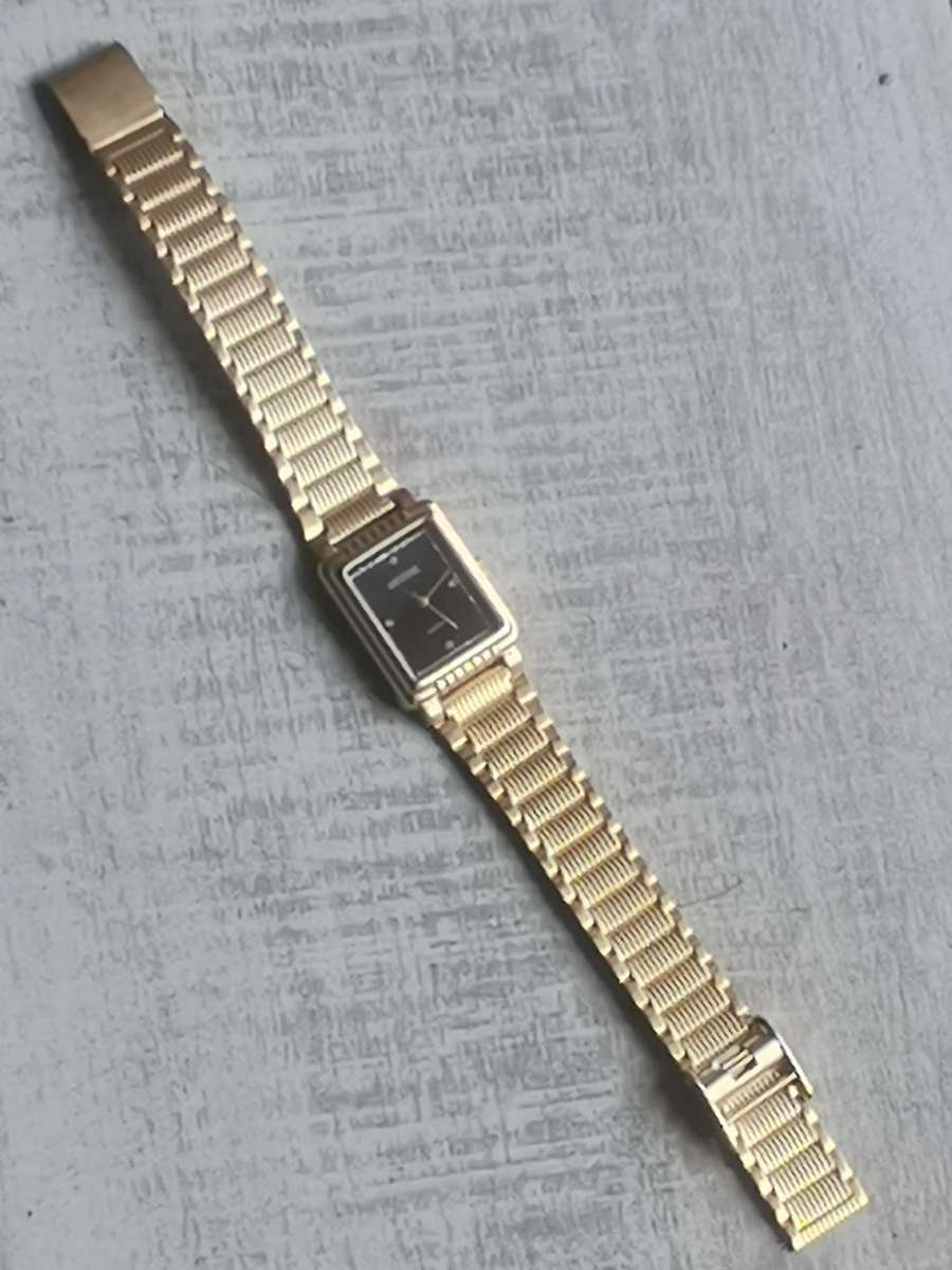 STUNNING LADIES WESTAR GOLD PLATED WATCH IN EXCELLENT WORKING CONDITION