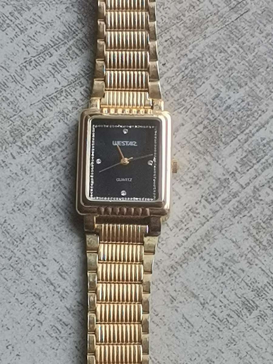 STUNNING LADIES WESTAR GOLD PLATED WATCH IN EXCELLENT WORKING CONDITION