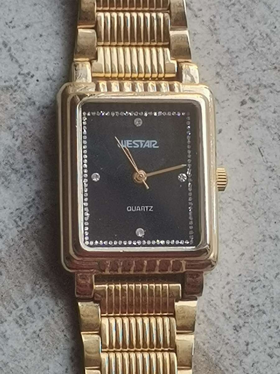 STUNNING LADIES WESTAR GOLD PLATED WATCH IN EXCELLENT WORKING CONDITION