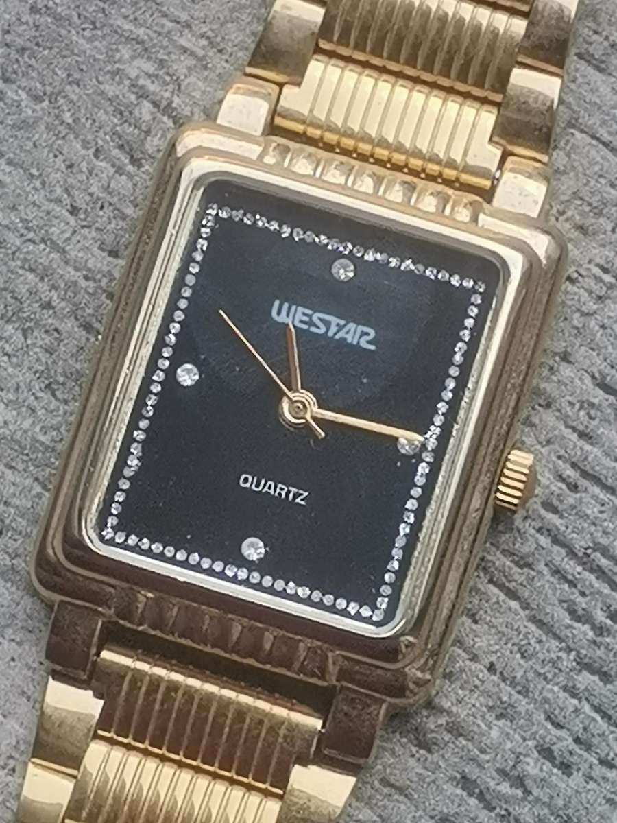 STUNNING LADIES WESTAR GOLD PLATED WATCH IN EXCELLENT WORKING CONDITION