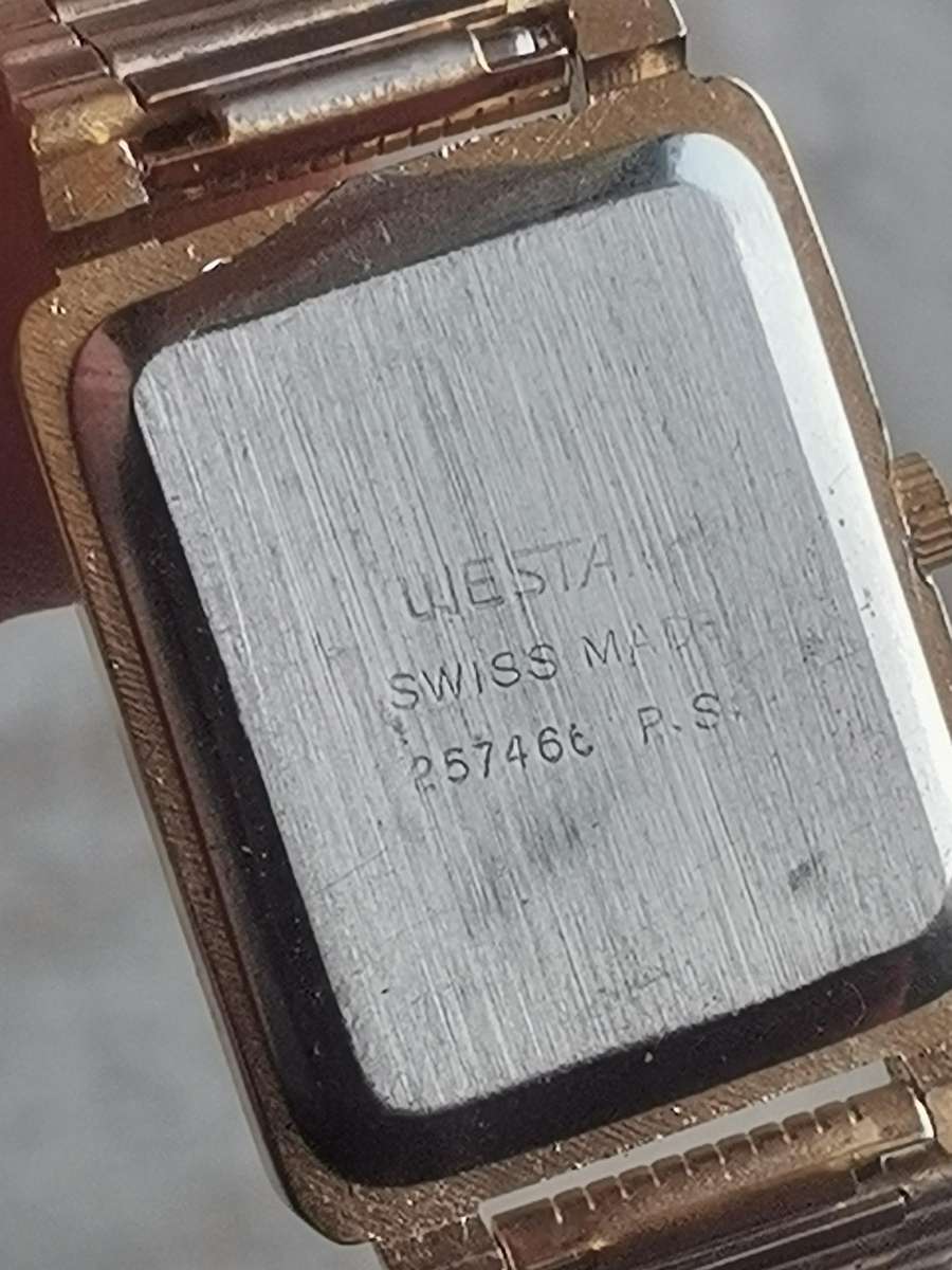 STUNNING LADIES WESTAR GOLD PLATED WATCH IN EXCELLENT WORKING CONDITION