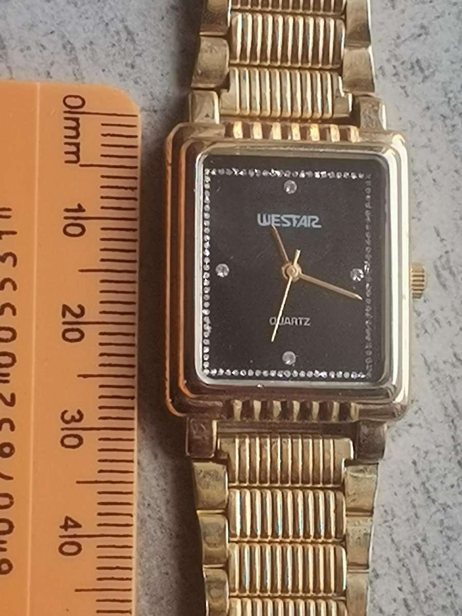 STUNNING LADIES WESTAR GOLD PLATED WATCH IN EXCELLENT WORKING CONDITION